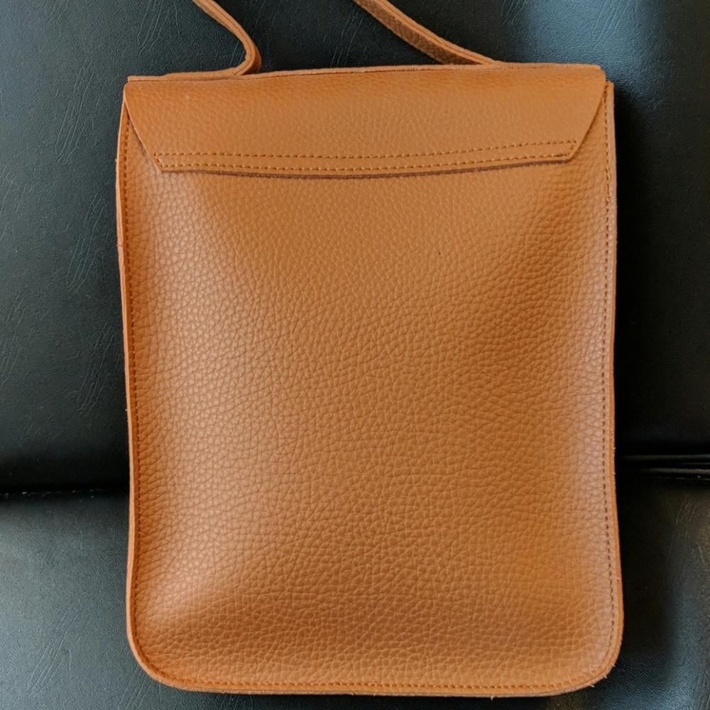 NWT Handbag - Picture 4 of 8